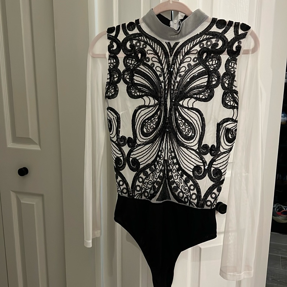 LOVE UNIVERSITY SEQUIN/NET SNAP BODYSUIT SZ L BEIGE/BLACK